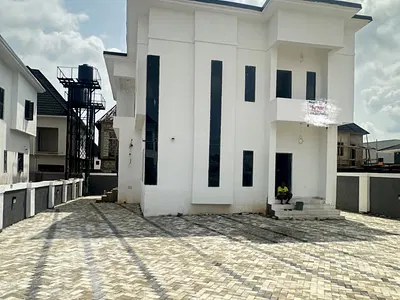 Luxury 5 Bedroom Fully Detached with BQ