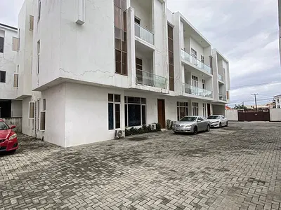 Serviced 2 Bedroom Apartment