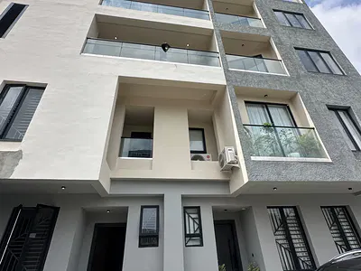 Ultra Luxury 4 Bedroom Apartment with 2 Rooms Boys Quarters — Ikoyi, Lagos