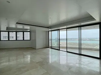 Luxury 4 Bedroom Apartments with BQ