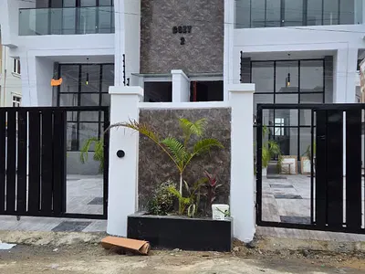 5 Bedroom Semi-Detached Duplex