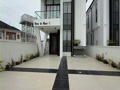 5 Bedroom Smart Detached Duplex with Pool and BQ