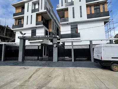 Fully Furnished 2 Bedroom Penthouse