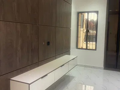 3 Bed Rooms Bungalow
