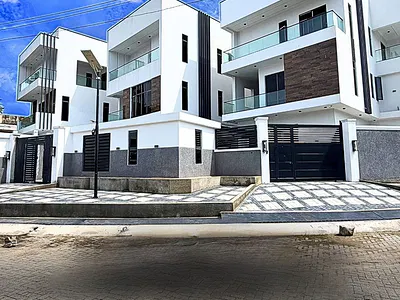 4 Bedroom Detached Duplex