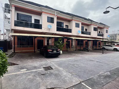 Well Maintained 4 Bedroom Terrace Duplex with a BQ