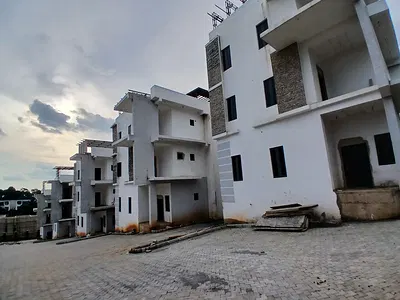 Luxury 5 Bedrooms Duplex, Basement, Rooftop, 2 Room BQ — Guzape District, Abuja