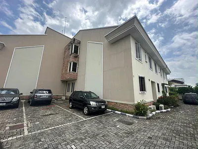 4 Bedroom Terrace Duplex with BQ