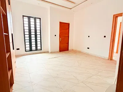 Elegant 4 Bedroom Fully Detached Duplex
