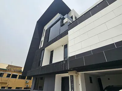 Newly Built and Well Maintained 4 Bedroom Terrace Duplex