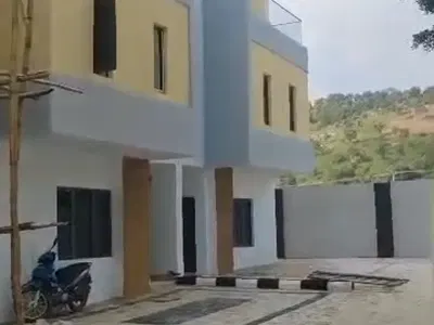 Super Distress 4 Units of 4 Bedroom Terrace Duplex