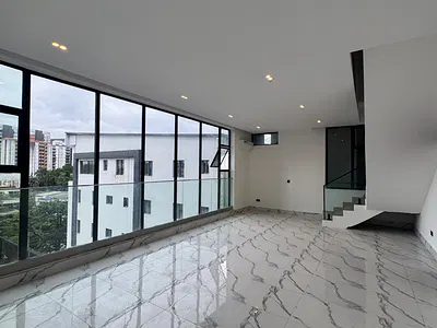 3 Bedroom Maisonette