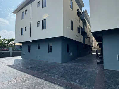 Brand New Luxury 4 Bedrooms Duplex