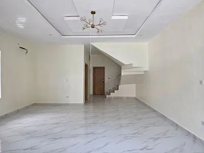 4 Bedroom Semi Detached