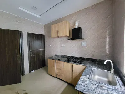 Specious 2 Bedroom Apartment