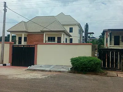 Block of 6 Nos 2 Bedroom Flats + 4 Bedroom Detached House