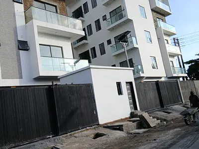 A Luxury Superb 3 Bedroom Flat with Excellent Finishing — Off Herbert Macaulay Way, Yaba, Lagos