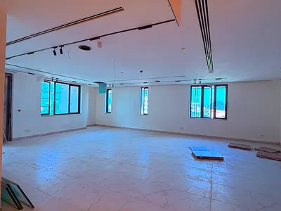 Massive 4bedrooms with 2 BQ