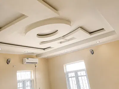 Huge Self Con Upstairs with Private Kitchen