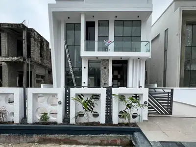 Brand-New Contemporary 5-Bedroom Fully Detached Duplex