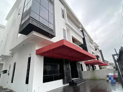 Affordable 5 Bedroom Fully Detached Duplex with BQ- Swimming Pool