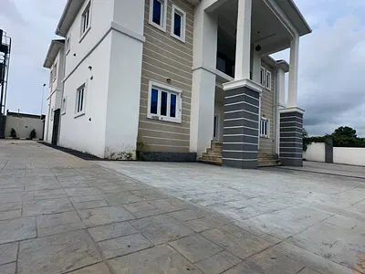 A Fully Detached 4 Bedroom Duplex with BQ