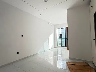 Contemporary Built 1 Bedroom Apartment