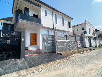 Lovely 4 Bedroom Fully Detached Duplex with BQ