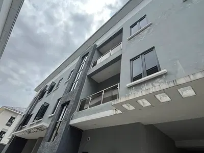 Standard Fully Serviced 4-Bedroom Terrace Duplex + BQ