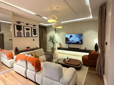 Well Furnished 3 Bedroom Terrace with Private Home Office
