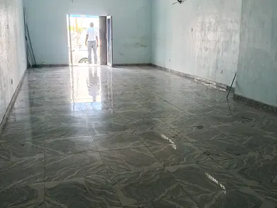 Facing Express Shop for Rent