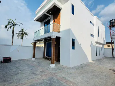 Spaciously Built 4 Bedroom Fully Detached Duplex Plus BQ