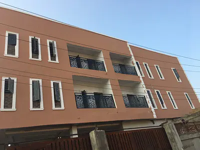 Two Bedroom Flat with All Room Ensuite, Visitors Toilet, Pop Ceiling, P