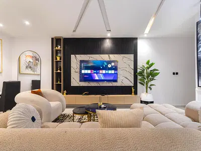 Fully Furnished 2 Bedroom Flat Apartment