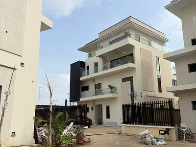 Luxury 6 Bedroom Detached Duplex BQ — Mabushi, Abuja