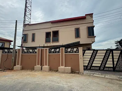 Nicely Built 4 Bedroom Duplex