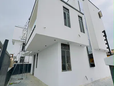 Exquisitely Built 5 Bedroom Fully Detached Duplex with BQ