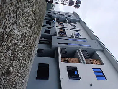 Newly Built 2 Bedroom Close to Expressway