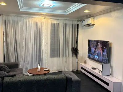 Luxury Tastefully Finished 2 Bedroom Flat