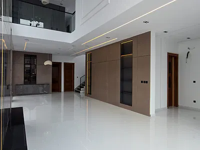Luxury 5 Bedroom Smart House