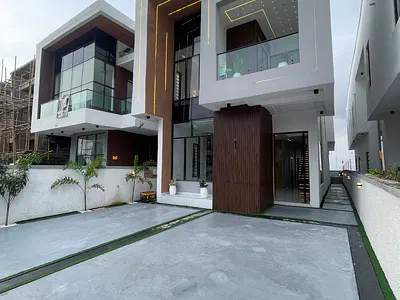 Luxury 5bedroom Fully Detached Duplex