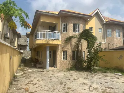 Self Compound 4 Bedrrom Semi-Detached Duplex with BQ