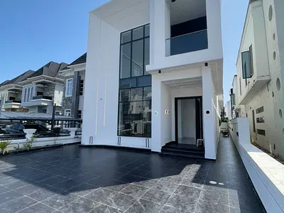 Luxury 5bedroom Fully Detached Duplex