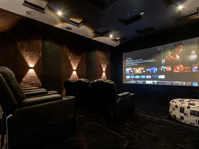 Luxury 3 Bed with Cinema, Gym, In-House Chef