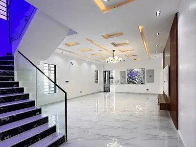 5 Bedrooms Fully Detached Duplex with BQ