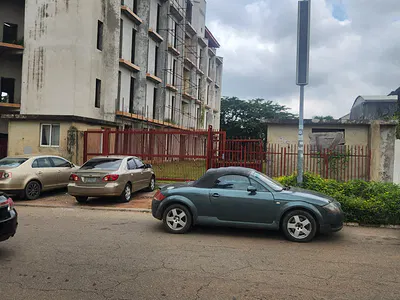 4000SQM Lettable Uncompleted Plaza,