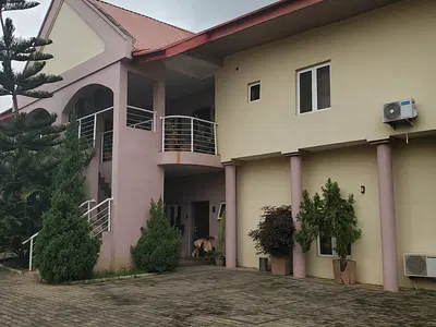 Spacious Serviced 2 Bedroom Flat for Rent