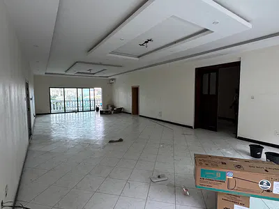 Spacious Serviced 3 Bedroom Apartment + BQ