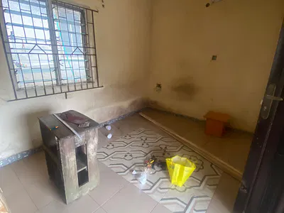 Clean and Spacious Roomself