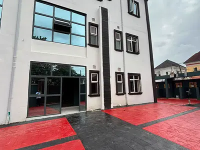New 3 Bedroom Flat